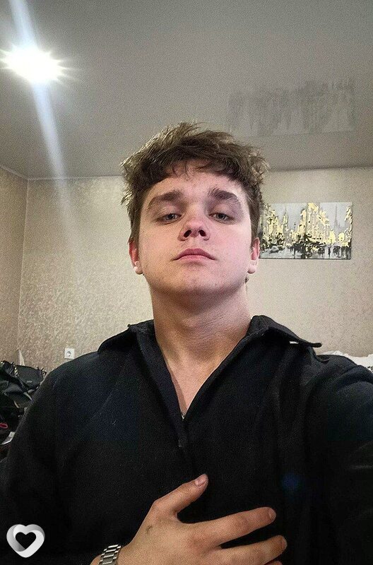 Андрей, 19, Солигорске — анкета №4332342