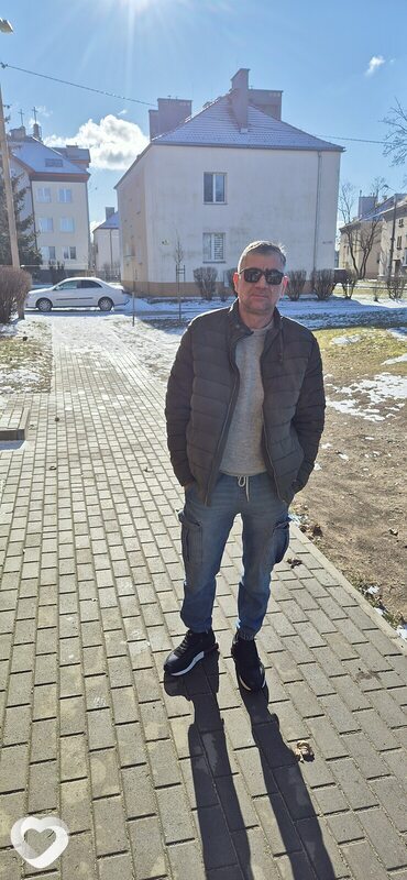 Dato, Торунь
