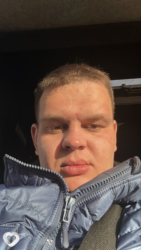 Артем, 23, Москве — анкета №4332533