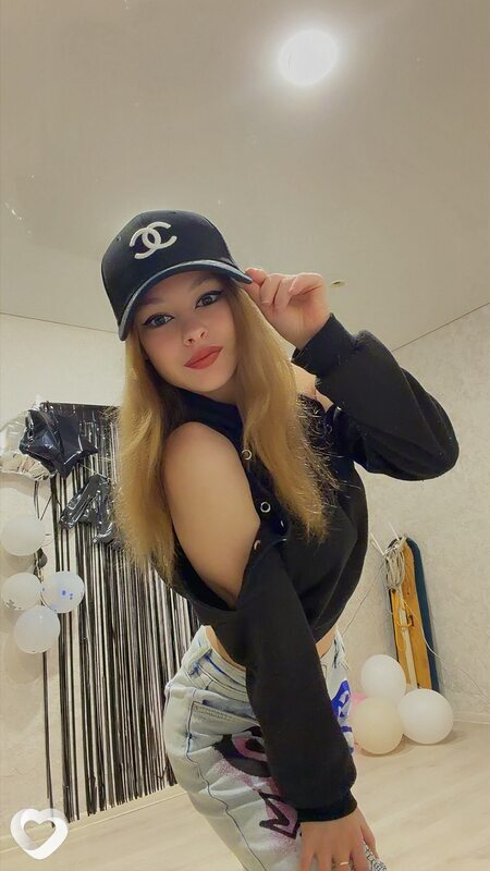 Алена, 21, Москве — анкета №4332470