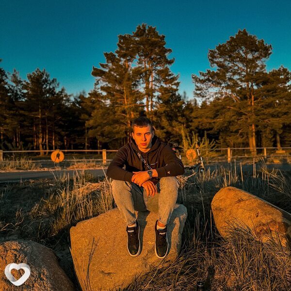 Виктор, 27, Саратове — анкета №4332770