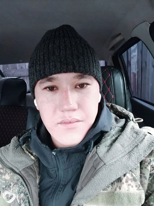 Артём, 28, Улан-Удэ — анкета №4333992
