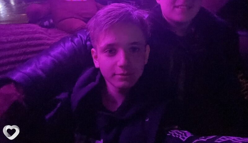 Дамир, 18, Новосибирске — анкета №4334002