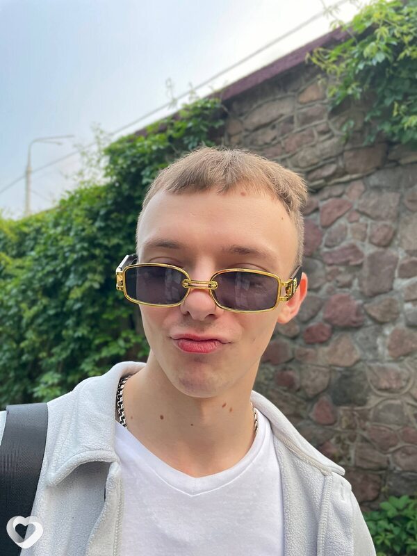 Макс, Быхов