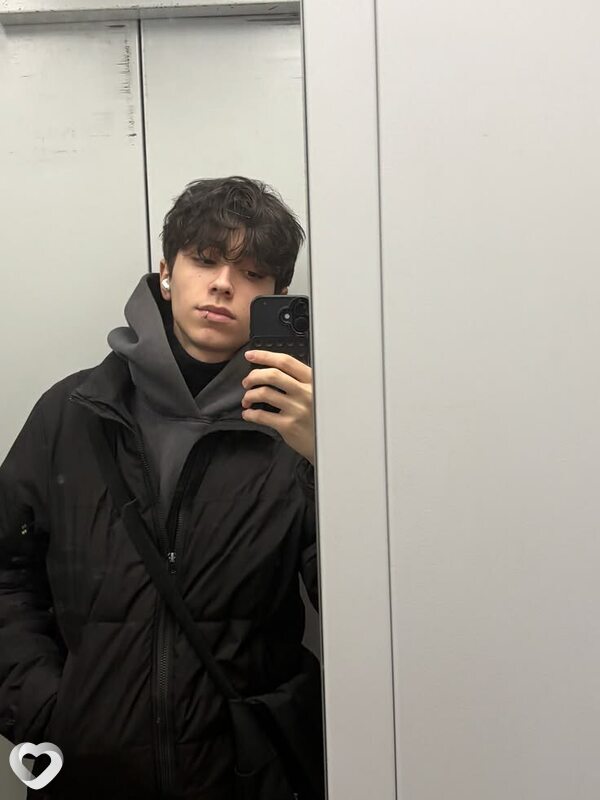 Максим, 18, Твери — анкета №4334288
