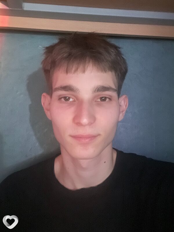 Максим, 19, Минске — анкета №4336830