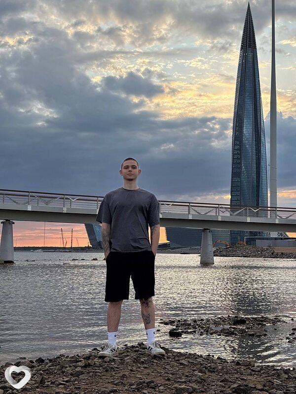 Александр, 19, Москве — анкета №4336908