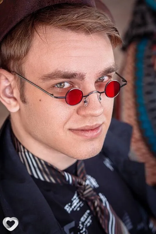 Иван, 21, Москве — анкета №4337440