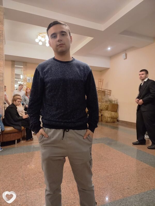 Дмитрий, 21, Долгопрудном — анкета №4337611