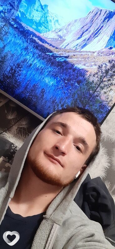 Рома, 28, Томске — анкета №4337832