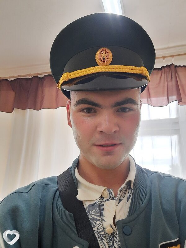 Илья, 21, Красноярске — анкета №4338129