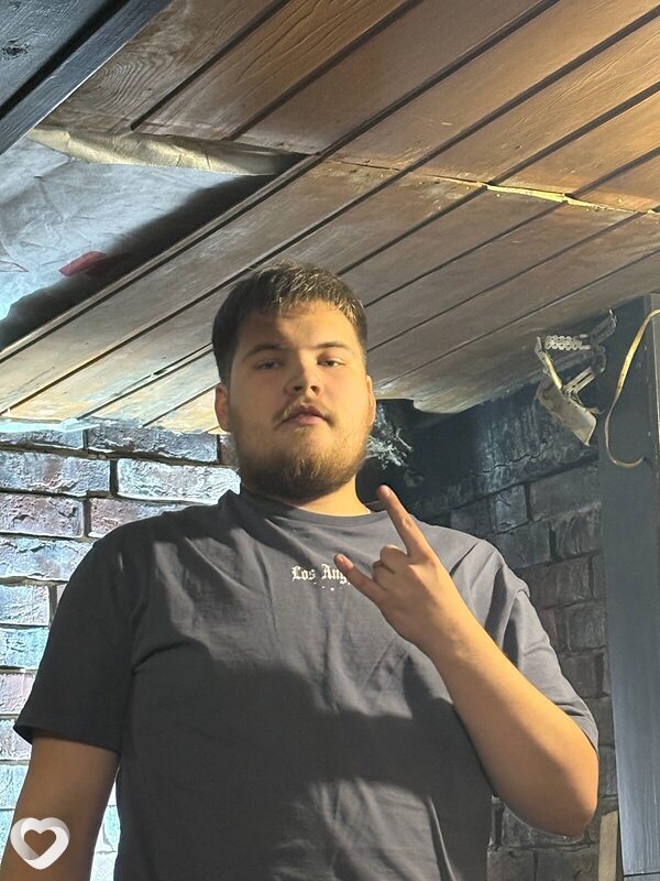 Виктор, 23, Кургане — анкета №4338142