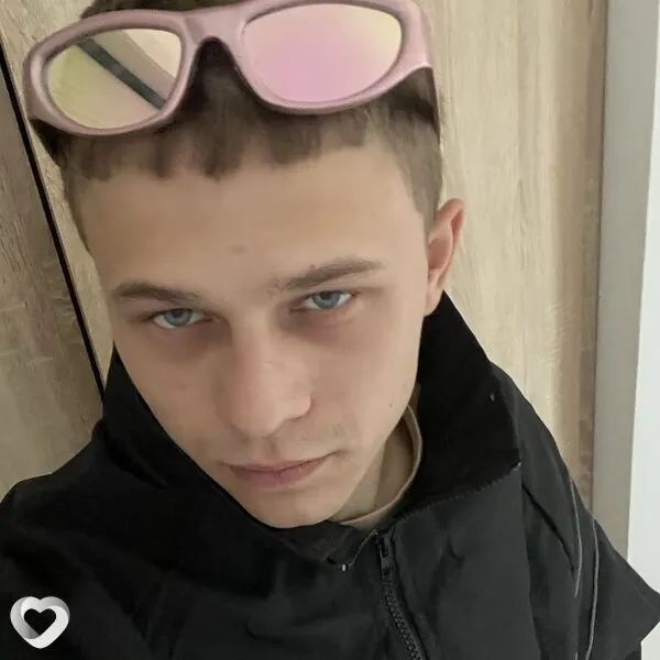 Константин, 22, Барнауле — анкета №4338188
