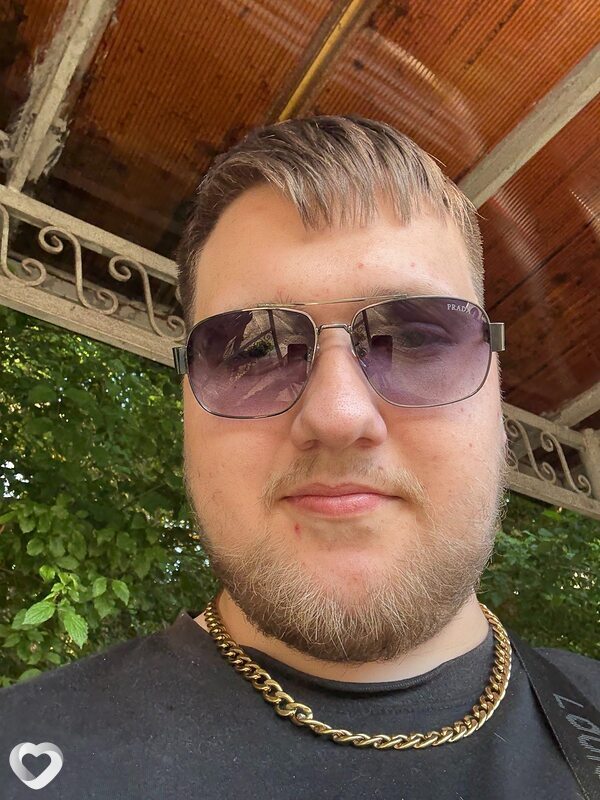 Андрей, 21, Сочи — анкета №4338675