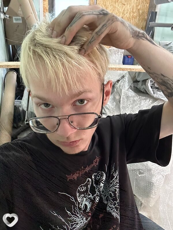 Павел, 20, Саратове — анкета №4341331