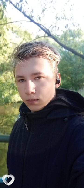 Артур, 18, Жлобине — анкета №4344297