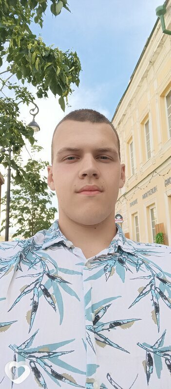 Михаил, 19, Оренбурге — анкета №4345186