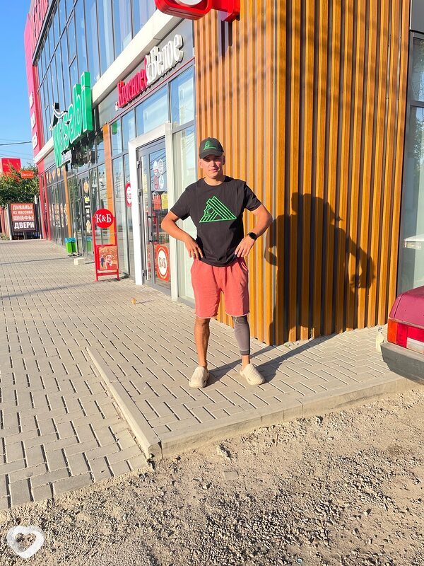 Артем, 27, Омске — анкета №4345243