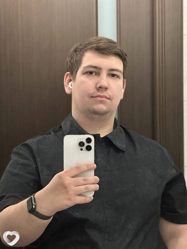 Максим, 21, Череповце — анкета №4345376
