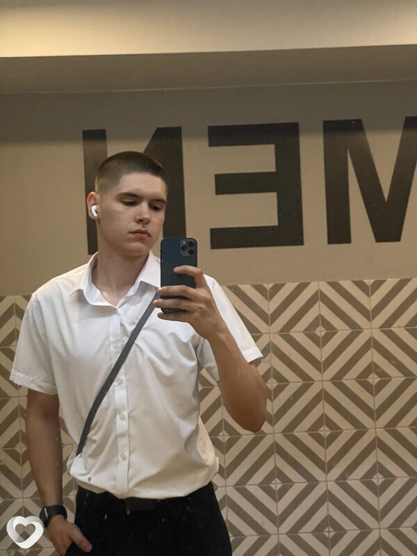 Александр, 18, Кемерове — анкета №4345362