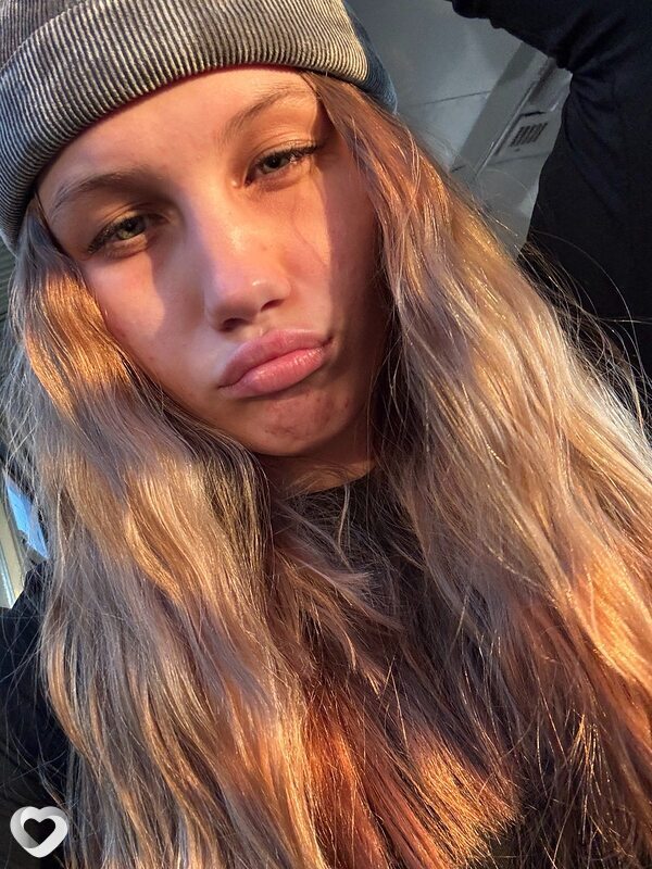 Анна, 18, Черемхове — анкета №4345465