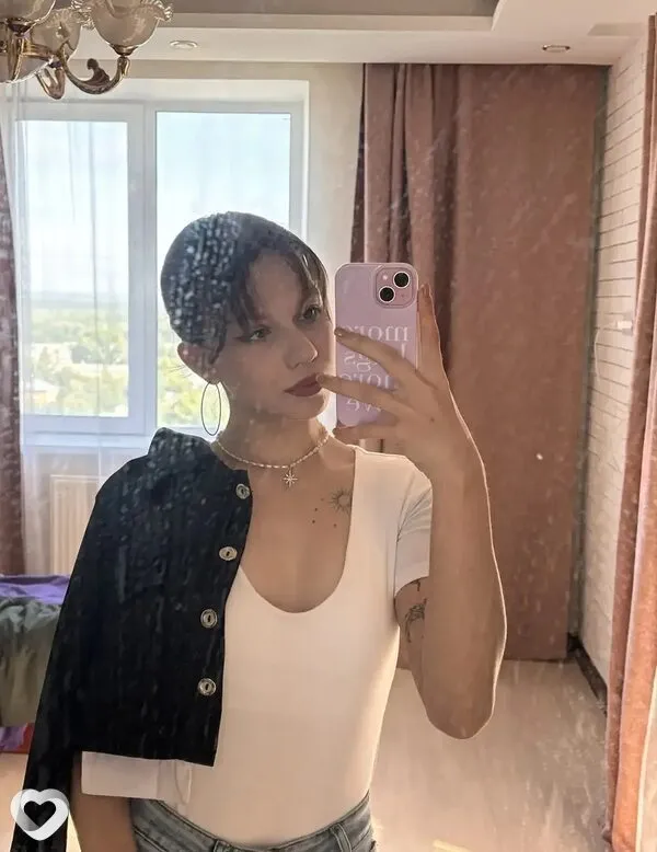 Алиса, 21, Барнауле — анкета №4345626