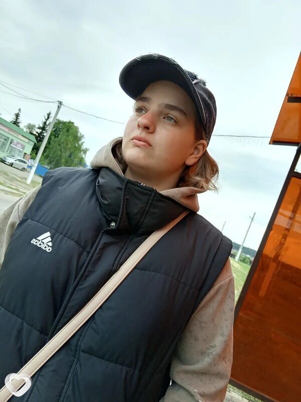 Карина, 18, Лисках — анкета №4347114