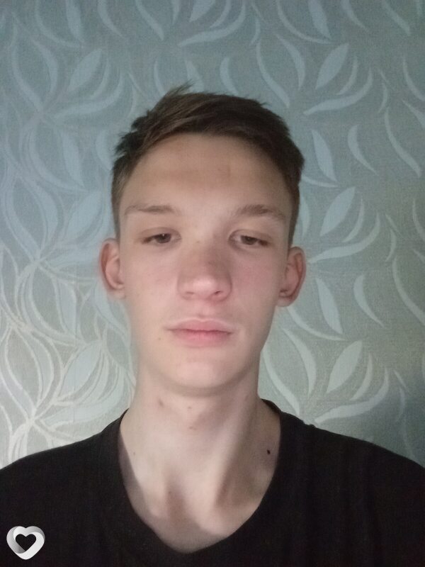 Артем, 18, Димитровграде — анкета №4348173