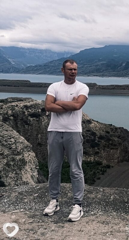 Максим, 37, Орёл — анкета №4348003