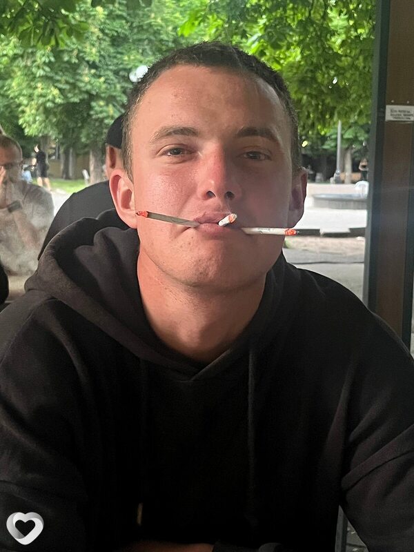 Андрей, 18, Николаеве — анкета №4348913