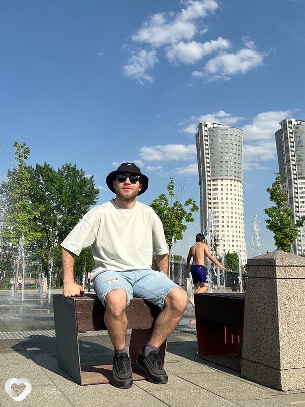Гиоргий, 28, Москве — анкета №4349421