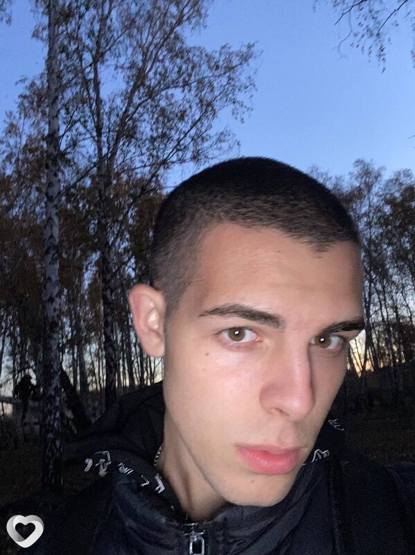 Гриша, 19, Омске — анкета №4349749