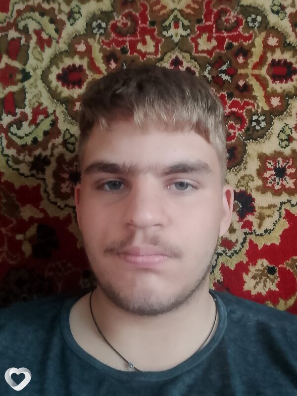 Юрий, 18, Волгограде — анкета №4350112