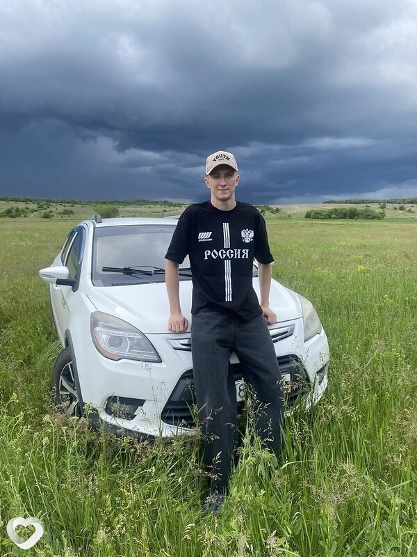 Иван, 20, Россоши — анкета №4350934
