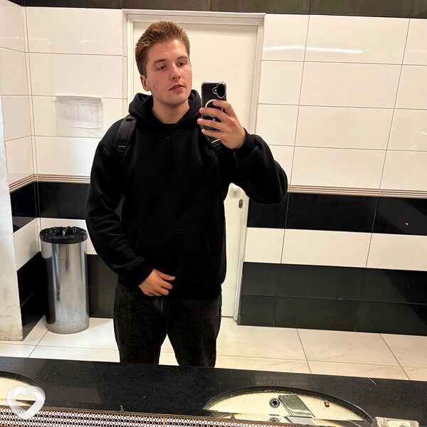 Артем, 20, Владимире — анкета №4351288