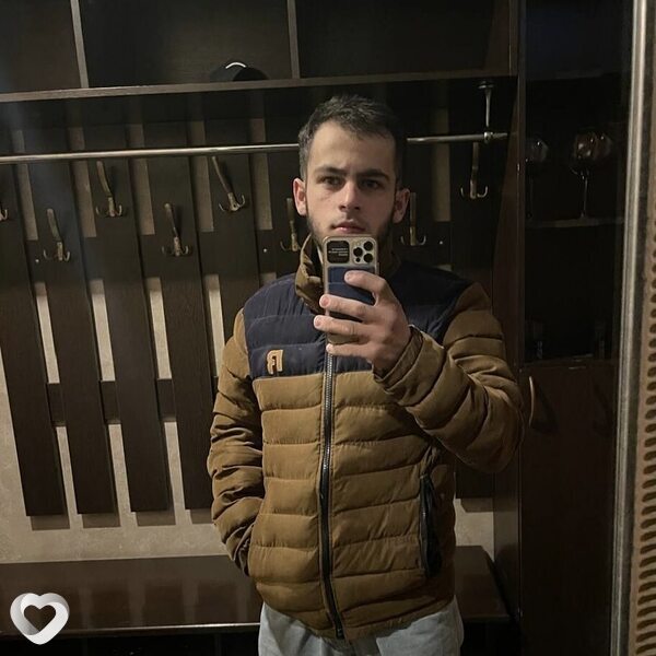 Артур, 23, Пскове — анкета №4352637