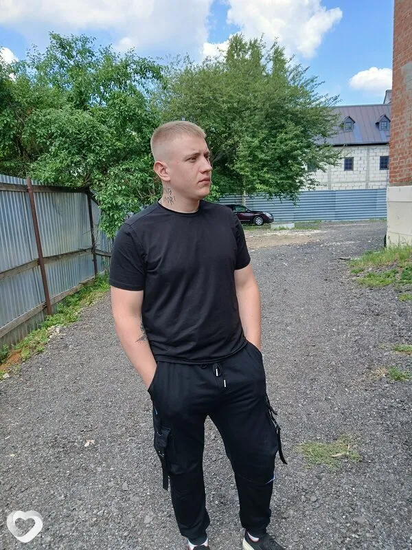 Антон, 22, Москве — анкета №4352950