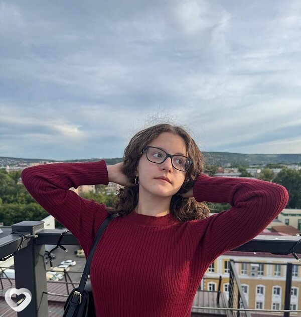 Екатерина, 18, Омске — анкета №4354188