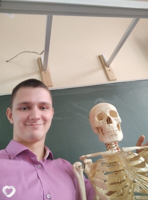 Антон, Макеевка