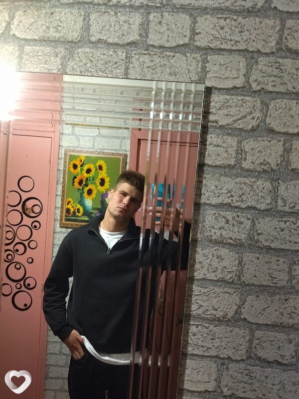 Vladik, 21, Минске — анкета №4354993