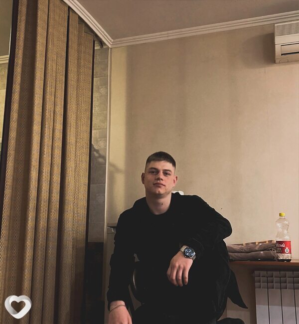 Александр, 24, Уссурийске — анкета №4355676