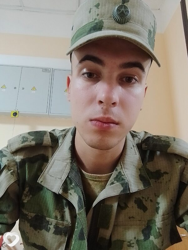 Виталий, 22, Москве — анкета №4357838