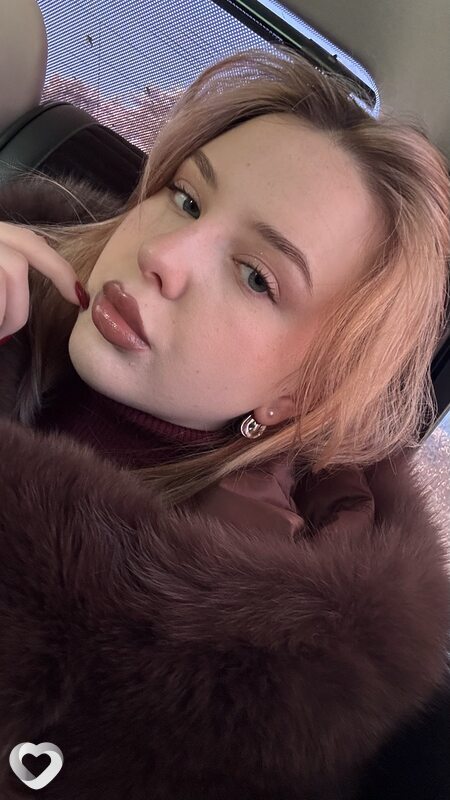 Александра, 21, Саратове — анкета №4358924