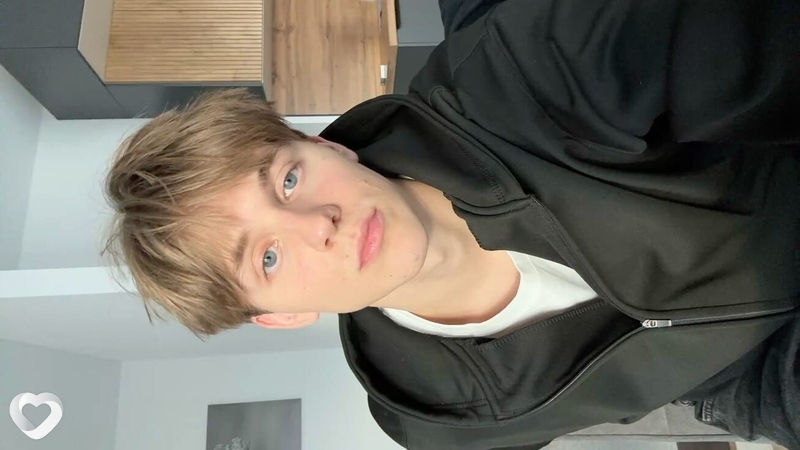 Женя, 19, Таганроге — анкета №4359159