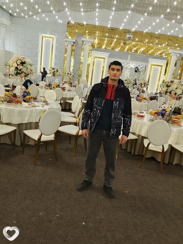 Абдуманон, 26, Красноярске — анкета №4359631