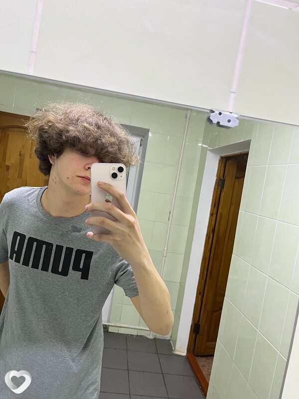 Максим, 18, Орше — анкета №4361418