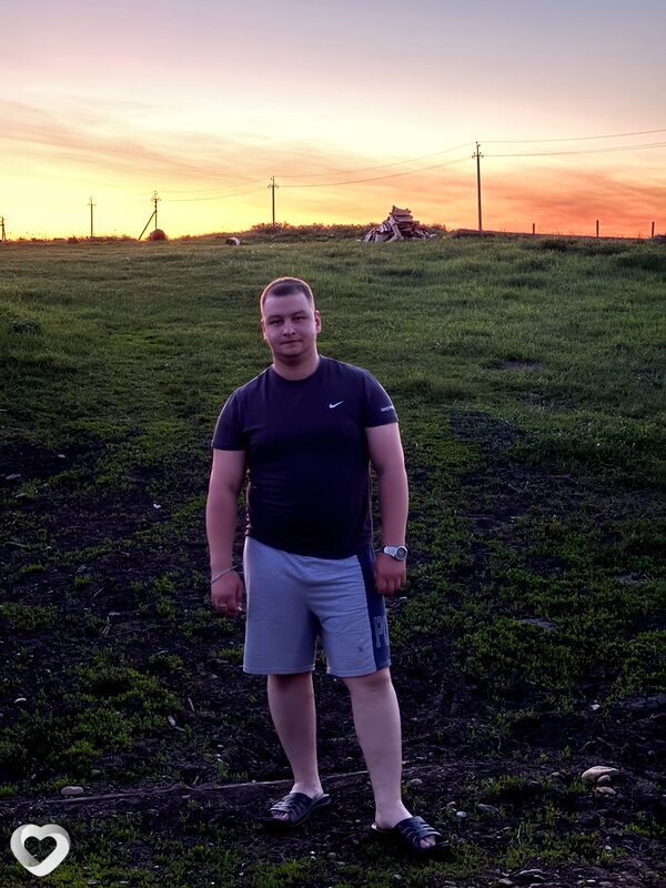 Артём, 21, Саянске — анкета №4363026