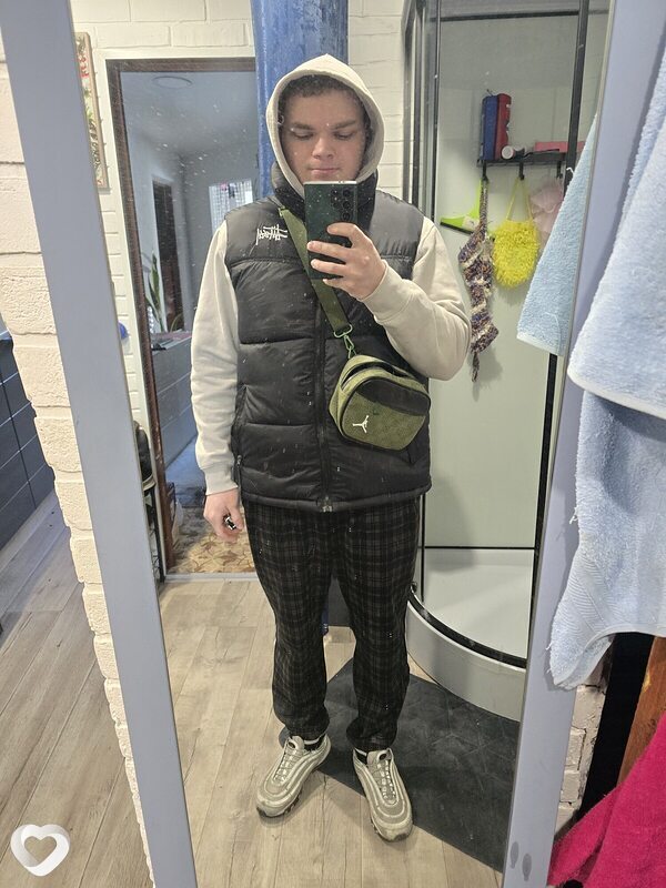 Дима, 21, Архангельске — анкета №4364121