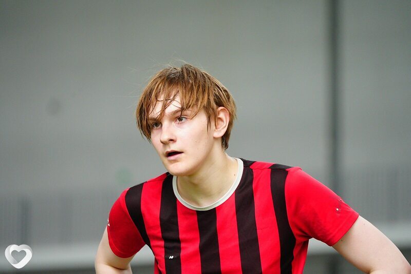 Максим, 18, Калининграде — анкета №4366089