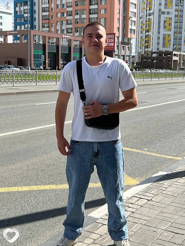 Денис, 22, Екатеринбурге — анкета №4366239